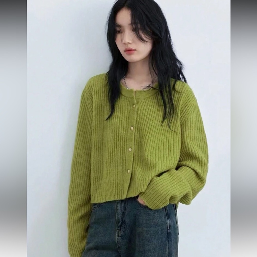 Olive Green Ribbed Button-Front Women's Sweater